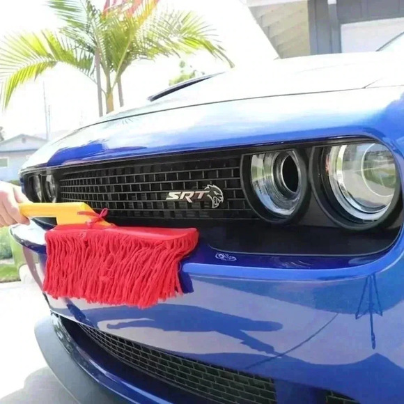 California Car Duster with Handle,Red - Picture 8 of 9